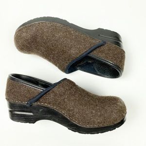 Dansko Brown Felt Clog Shoe 36 (says 37 but very snug due to felt)